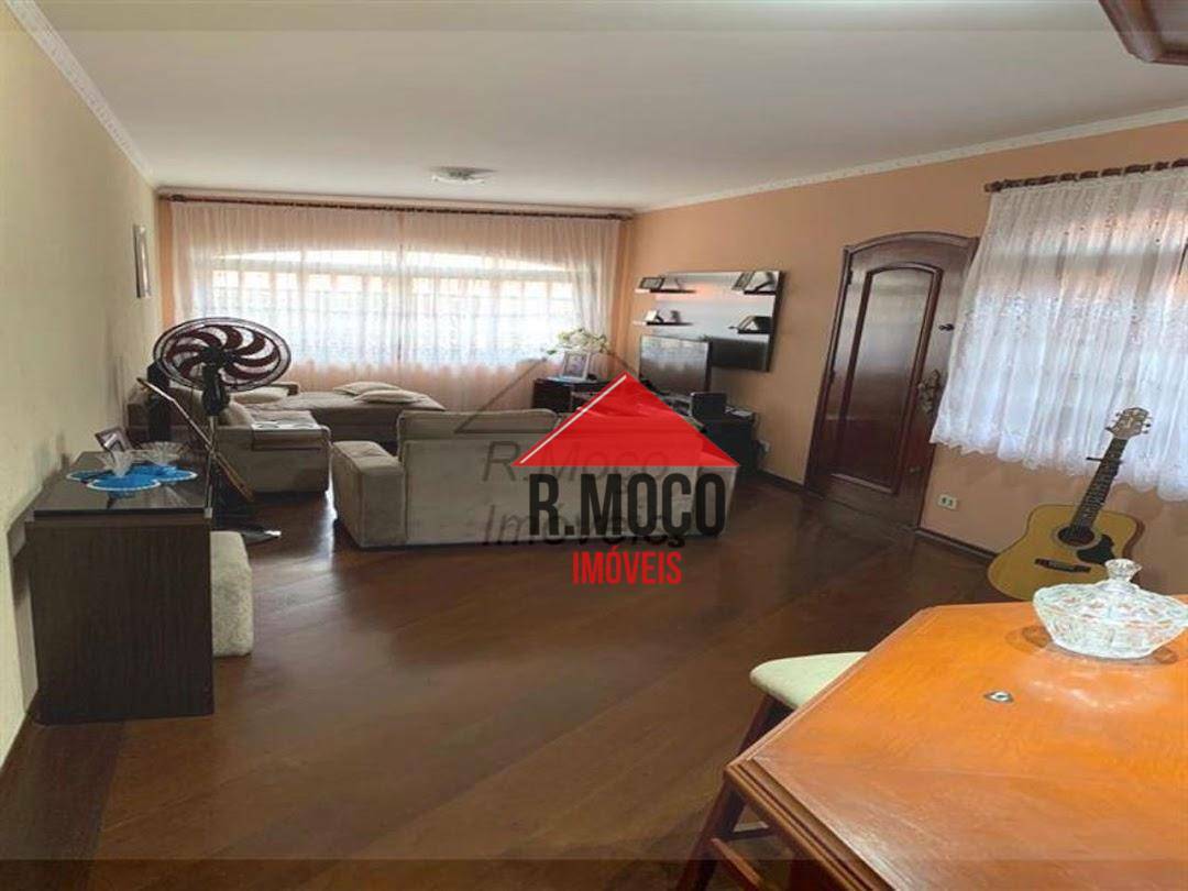 Sobrado à venda com 3 quartos, 262m² - Foto 1