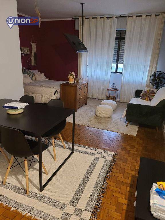 Apartamento à venda com 1 quarto, 42m² - Foto 2