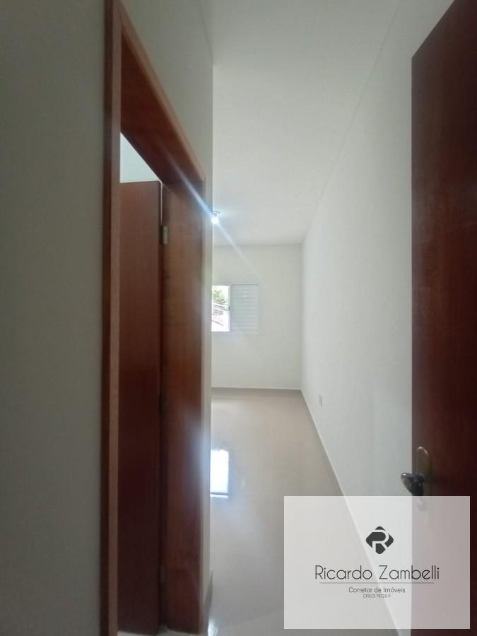 Casa à venda com 2 quartos, 100m² - Foto 3
