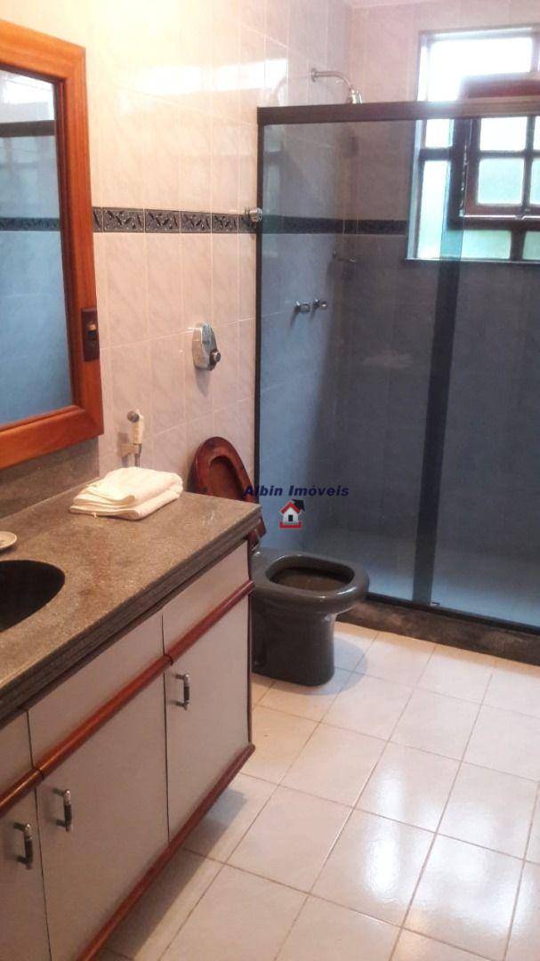 Casa à venda com 4 quartos, 300m² - Foto 10