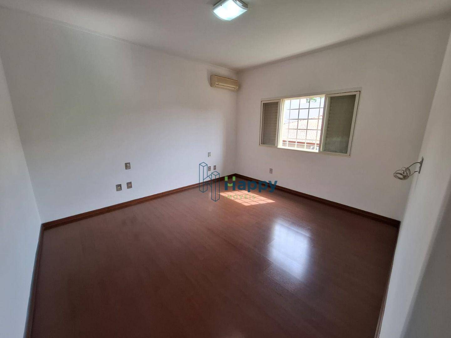 Casa à venda e aluguel com 4 quartos, 320m² - Foto 10