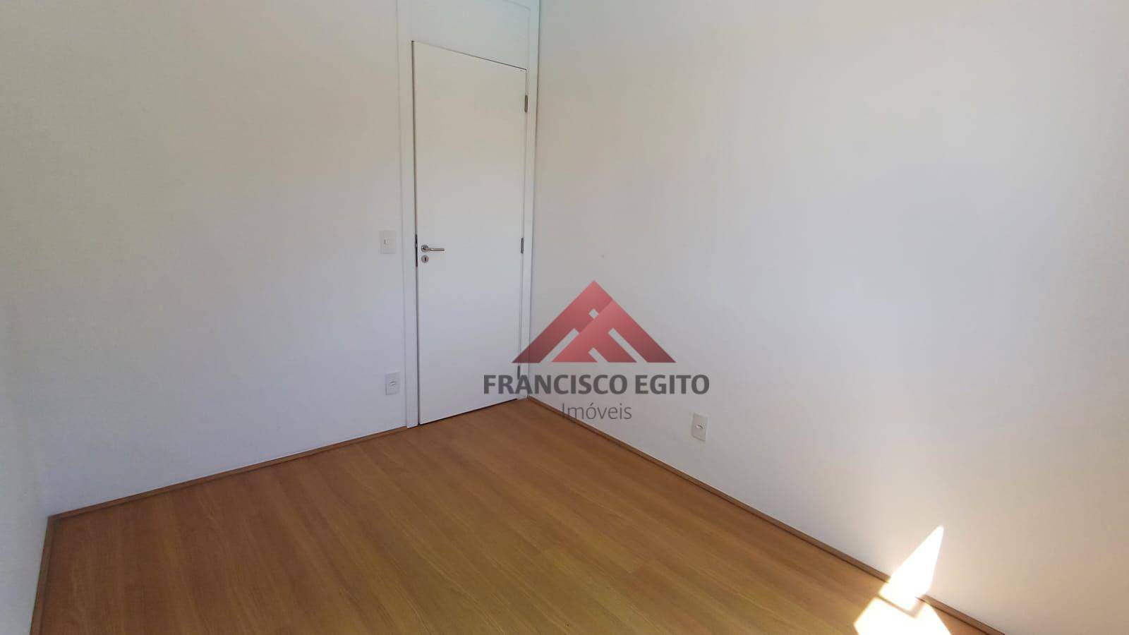 Apartamento à venda com 2 quartos, 42m² - Foto 7