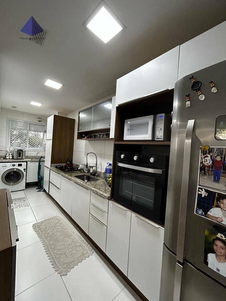 Apartamento à venda com 2 quartos, 58m² - Foto 4