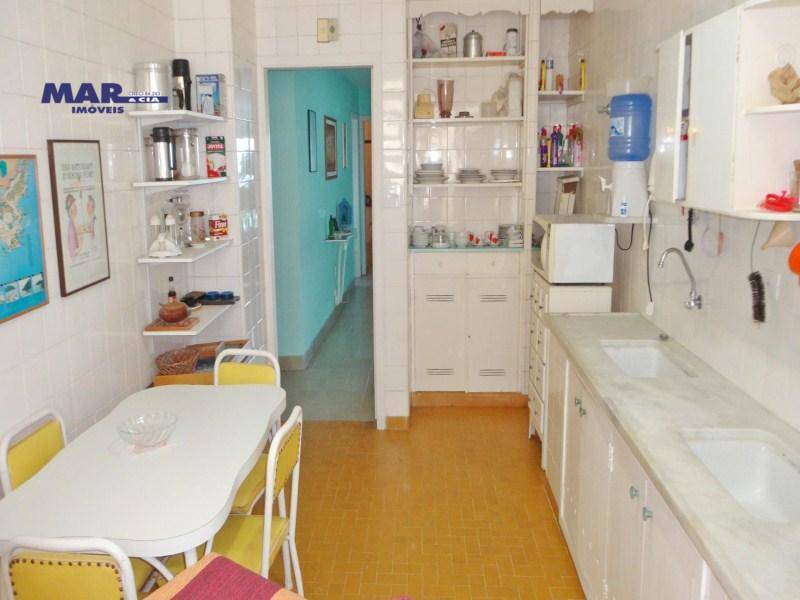 Apartamento à venda com 3 quartos, 200m² - Foto 9