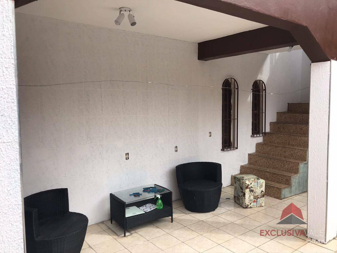Casa à venda com 3 quartos, 189m² - Foto 2