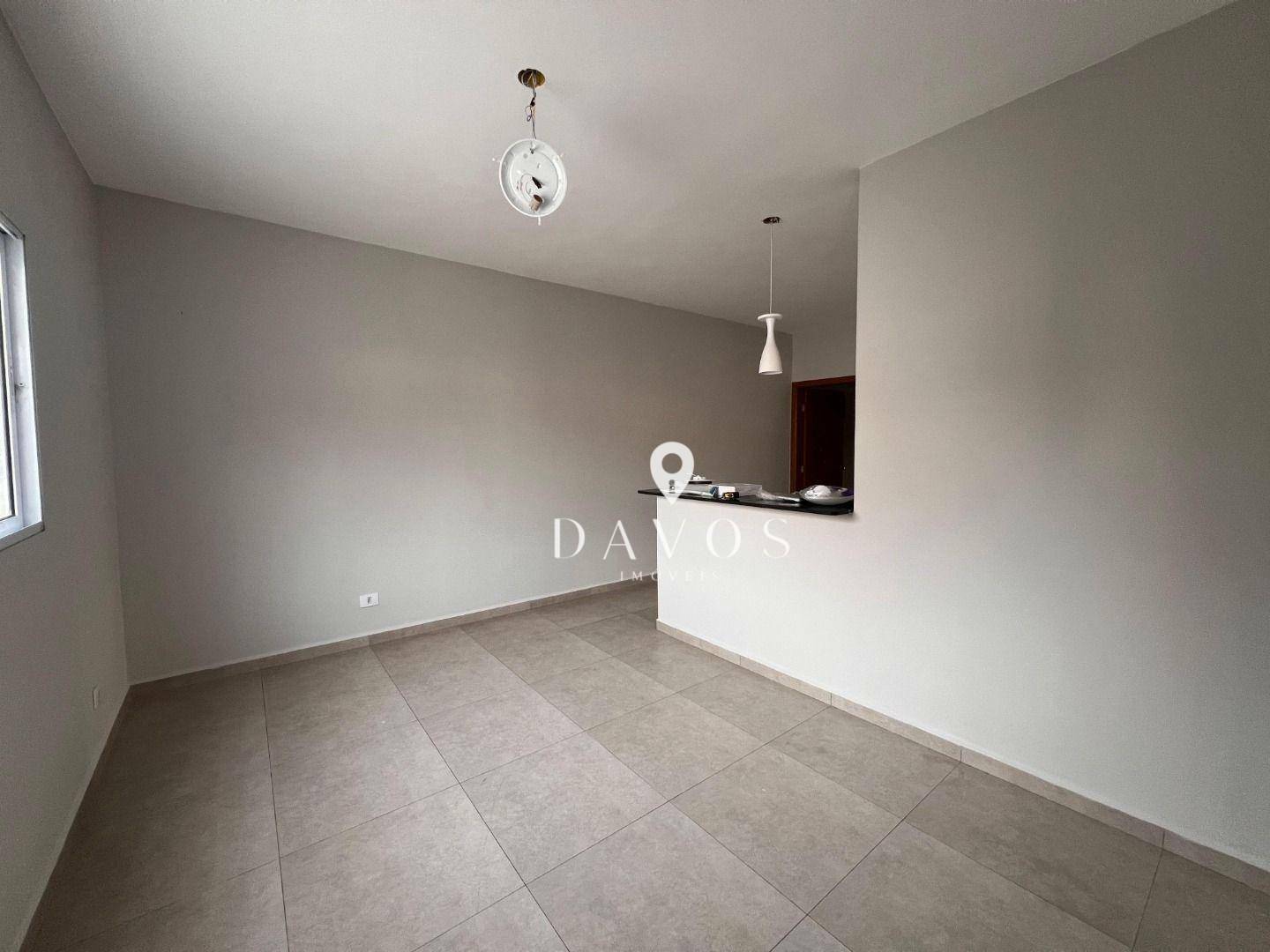 Casa à venda com 3 quartos, 85m² - Foto 4