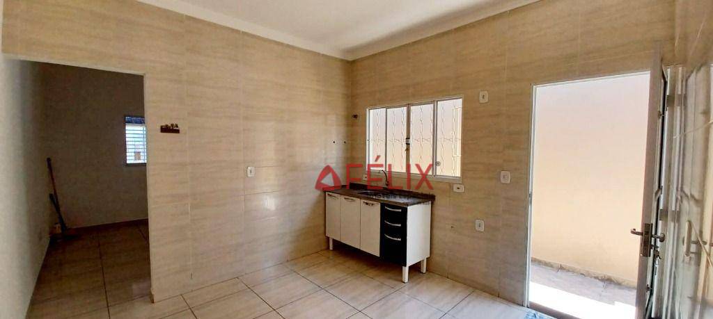 Casa à venda com 2 quartos, 96m² - Foto 5