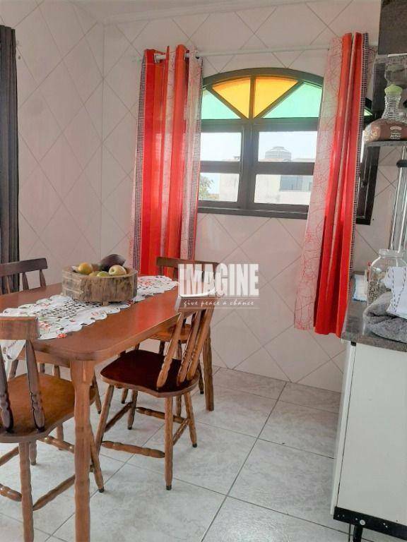 Sobrado à venda com 3 quartos, 418m² - Foto 4