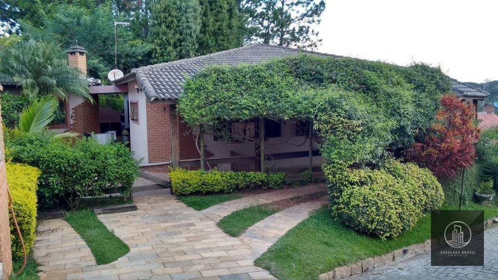 Casa de Condomínio à venda com 3 quartos, 246m² - Foto 1