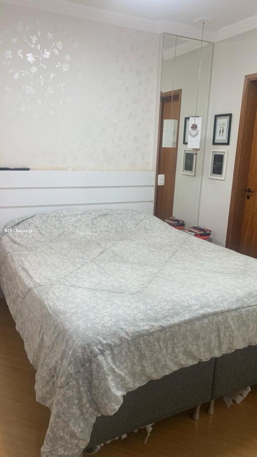 Apartamento à venda com 3 quartos, 87m² - Foto 11