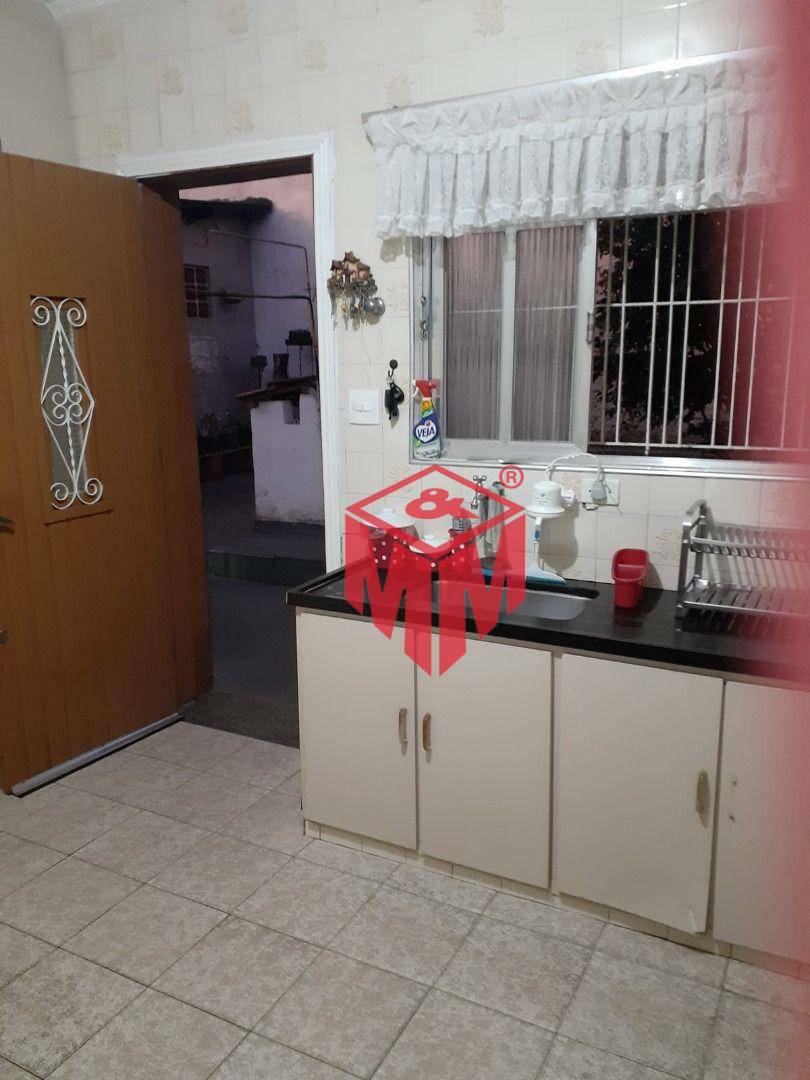 Casa à venda com 2 quartos, 180m² - Foto 7