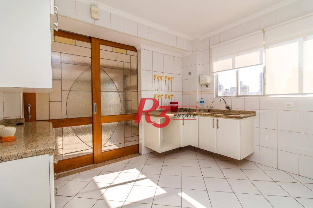 Apartamento à venda com 3 quartos, 137m² - Foto 7