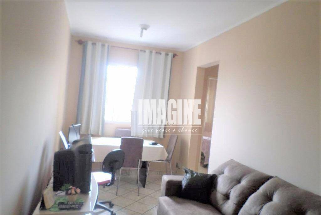 Apartamento à venda com 2 quartos, 47m² - Foto 1