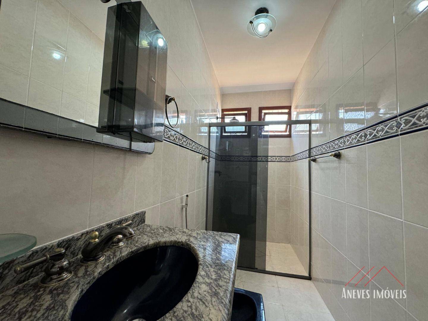 Casa de Condomínio para alugar com 4 quartos, 10m² - Foto 24