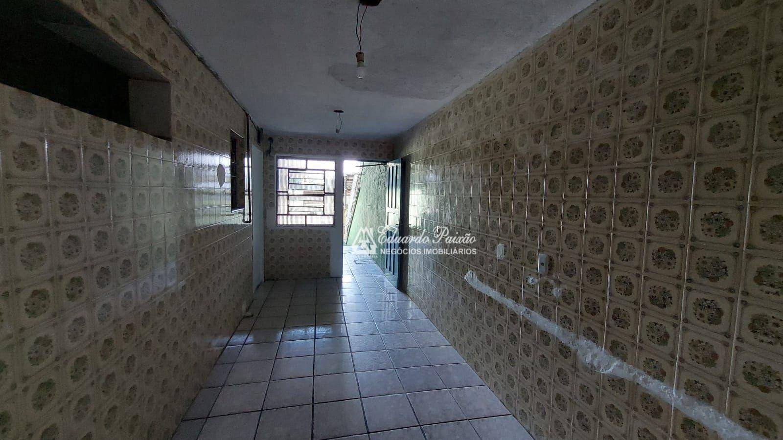 Casa à venda com 2 quartos, 240m² - Foto 19