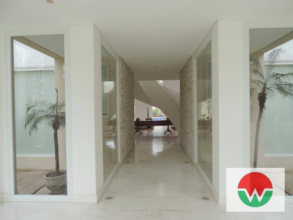 Casa de Condomínio à venda com 5 quartos, 900m² - Foto 3