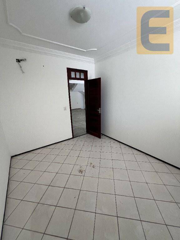 Casa à venda com 4 quartos, 375m² - Foto 12