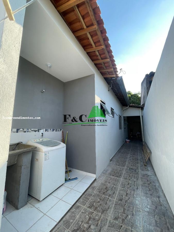 Casa à venda com 2 quartos, 154m² - Foto 9