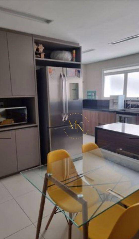 Apartamento à venda com 4 quartos, 238m² - Foto 6