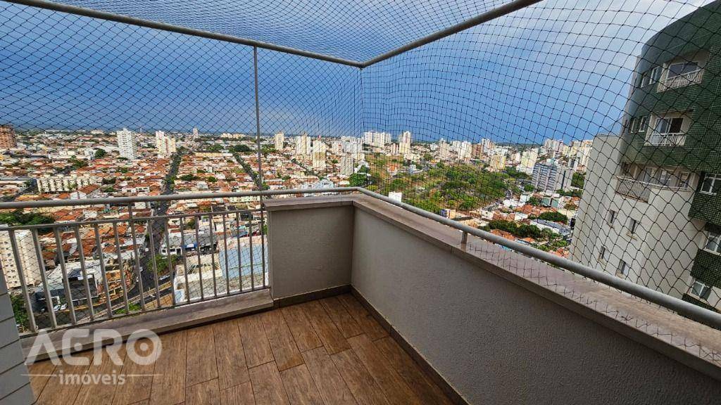 Apartamento para alugar com 3 quartos, 180m² - Foto 17