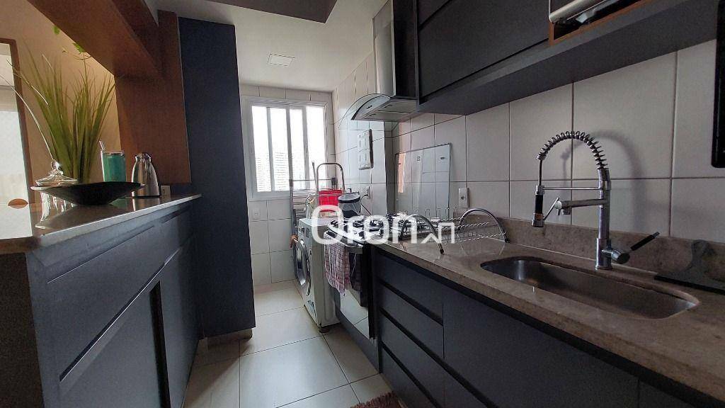 Apartamento à venda com 3 quartos, 92m² - Foto 4