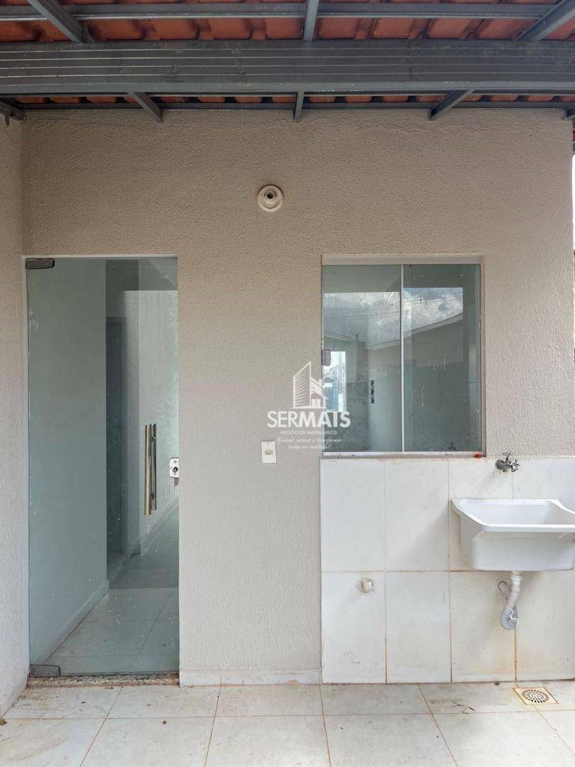 Casa à venda com 3 quartos, 250m² - Foto 16