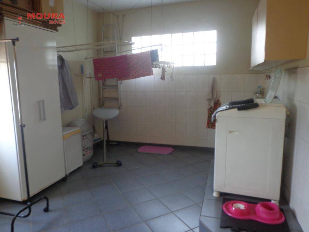 Sobrado à venda com 3 quartos, 248m² - Foto 19