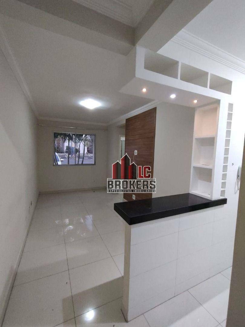 Apartamento para alugar com 2 quartos, 52m² - Foto 6