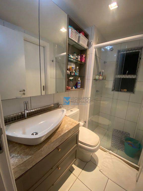 Apartamento à venda com 2 quartos, 68m² - Foto 8