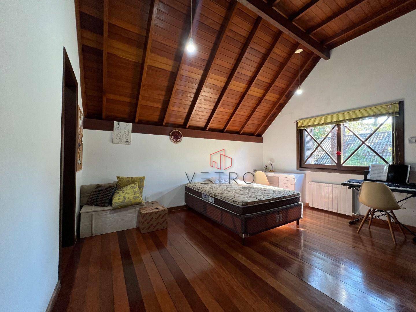 Casa à venda com 4 quartos, 337m² - Foto 23