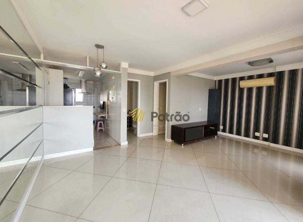 Apartamento à venda com 3 quartos, 106m² - Foto 1