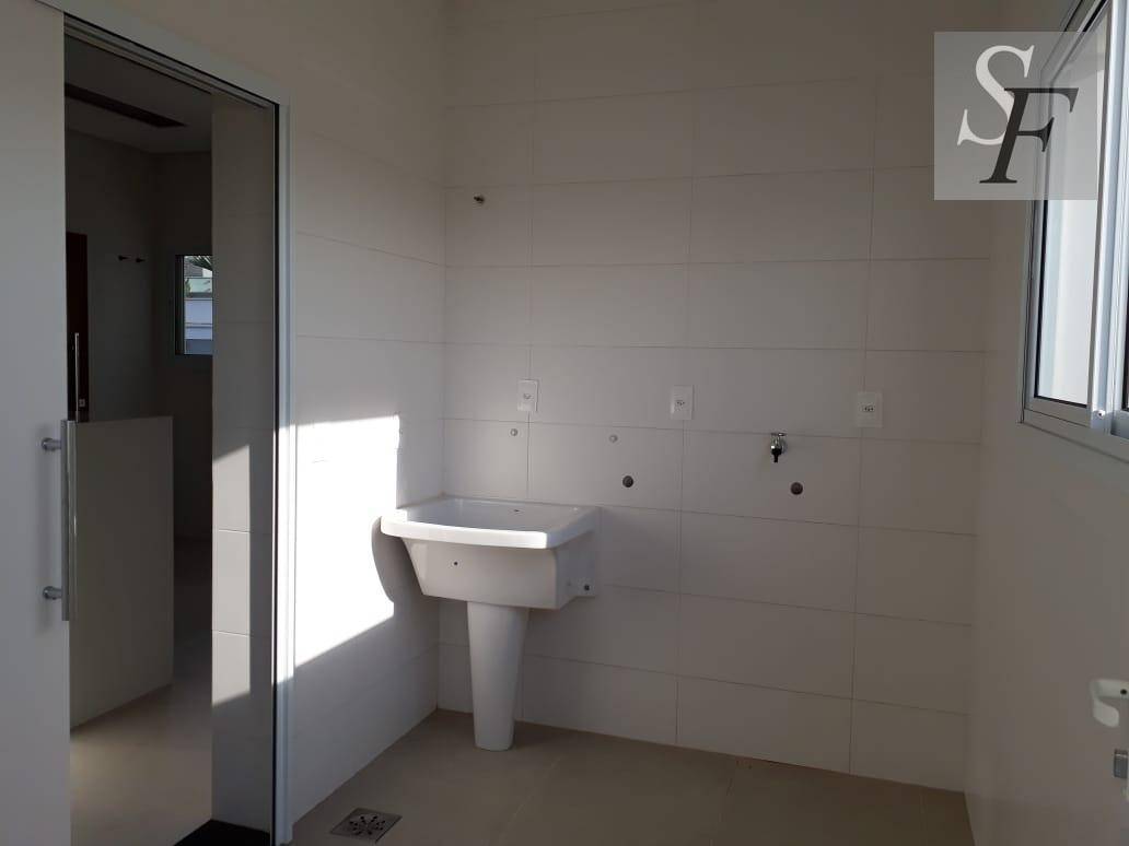 Sobrado à venda com 4 quartos, 395m² - Foto 48