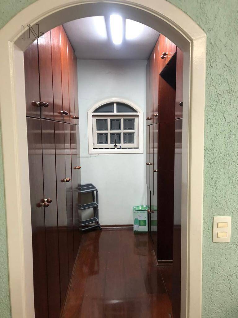 Sobrado à venda com 4 quartos, 272m² - Foto 34