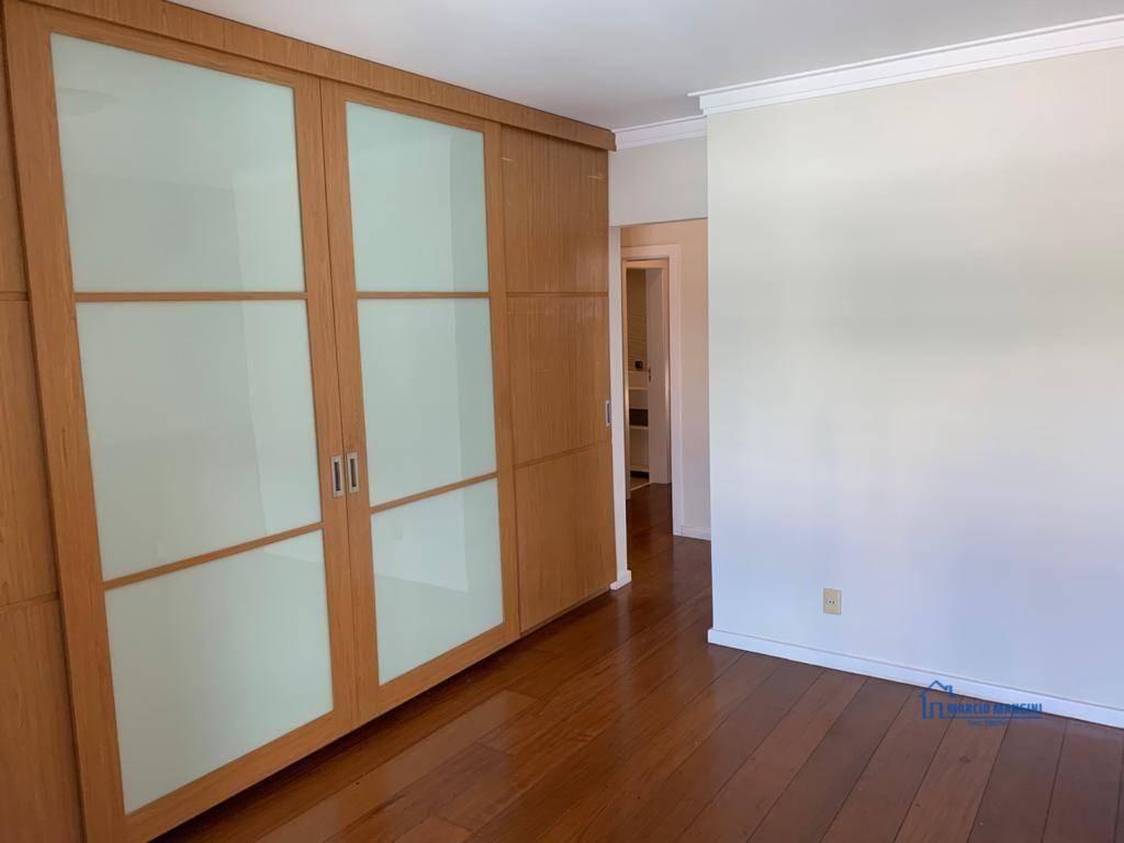 Apartamento à venda com 3 quartos, 187m² - Foto 30