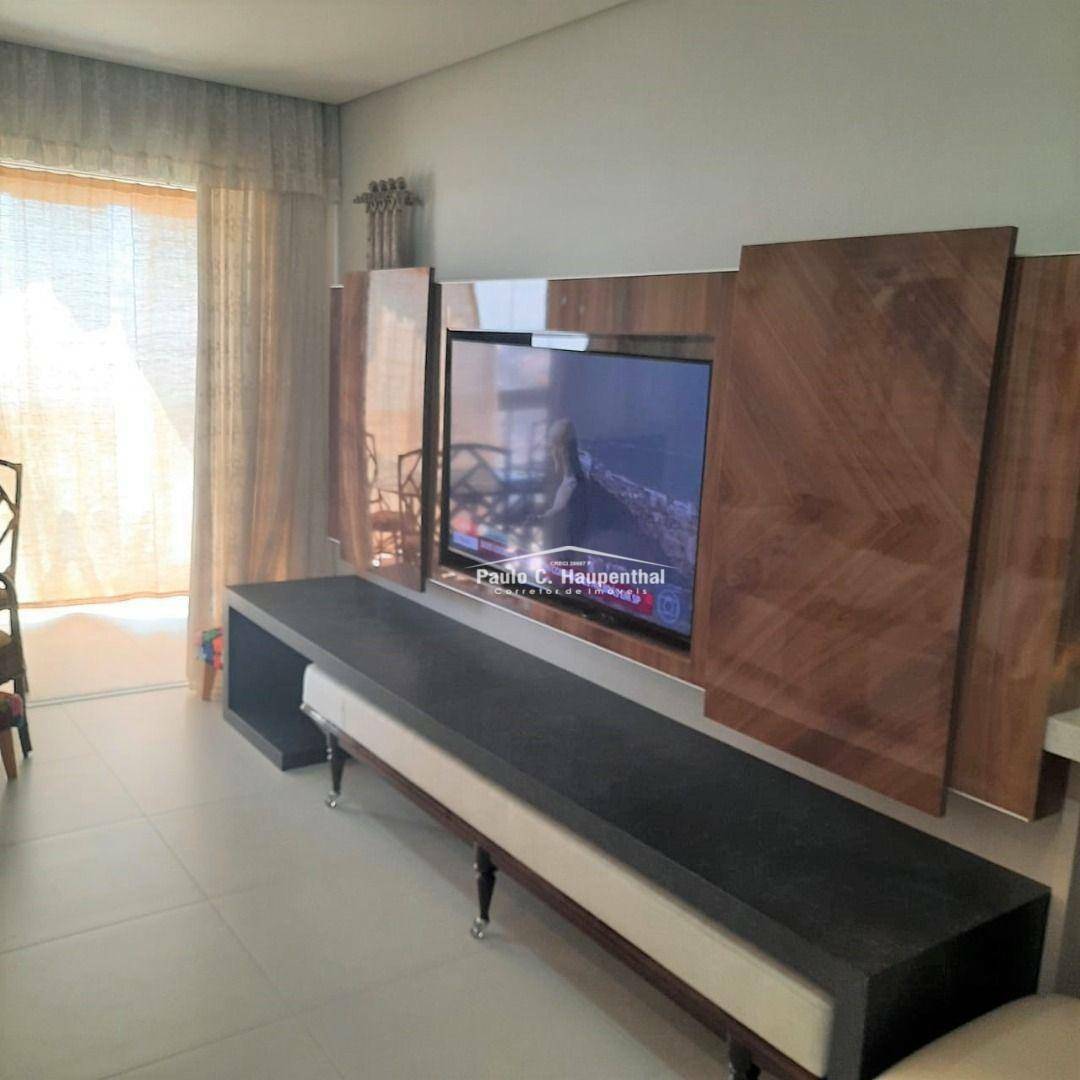 Apartamento à venda com 3 quartos, 134m² - Foto 21