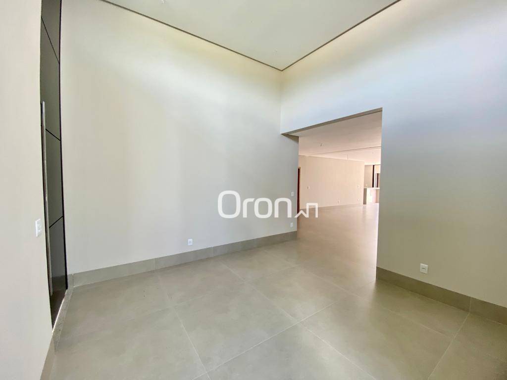 Casa de Condomínio à venda com 4 quartos, 253m² - Foto 13