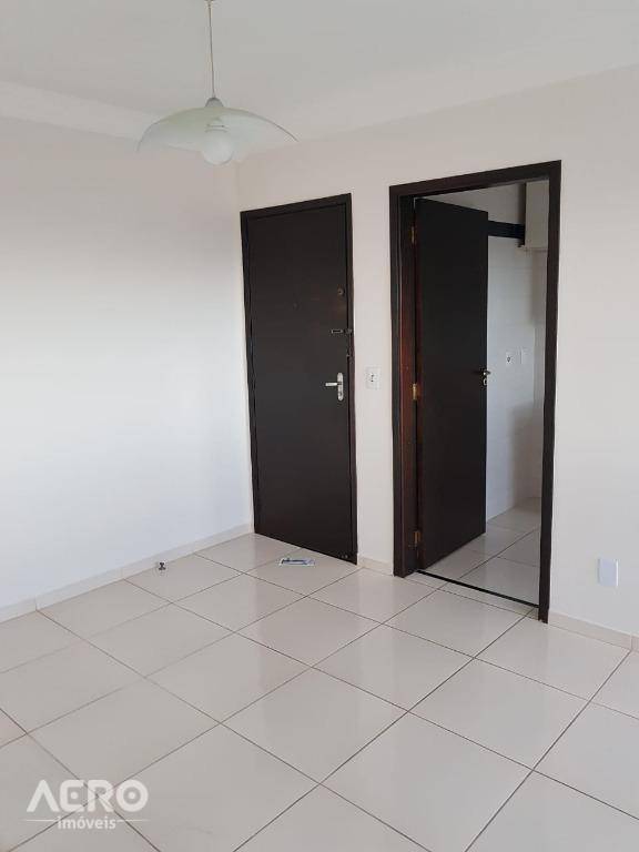 Apartamento à venda com 2 quartos, 65m² - Foto 5