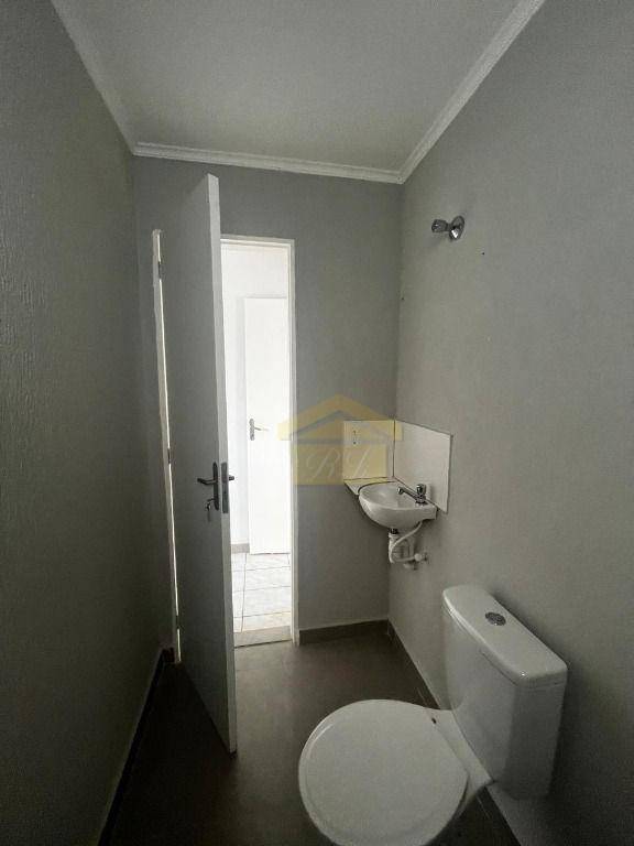 Casa para alugar com 1 quarto, 30m² - Foto 10