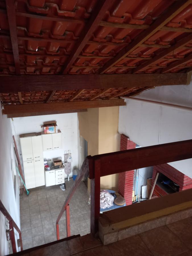 Casa à venda com 4 quartos, 250m² - Foto 12