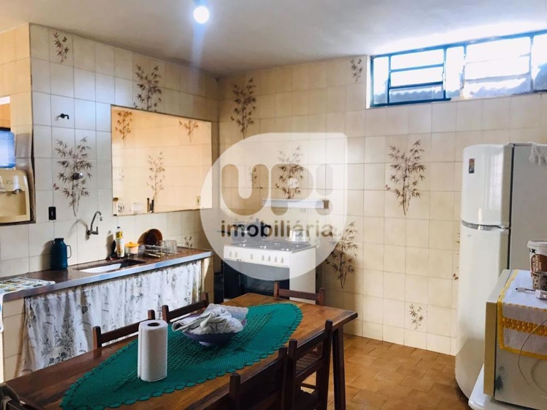 Sobrado à venda com 4 quartos, 187m² - Foto 1