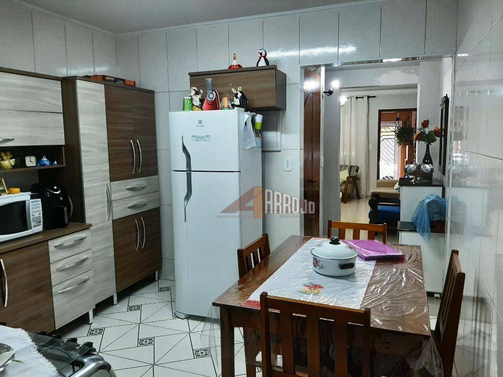 Sobrado à venda com 3 quartos, 68m² - Foto 14