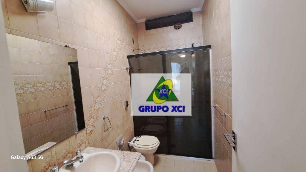 Casa para alugar com 4 quartos, 800m² - Foto 37