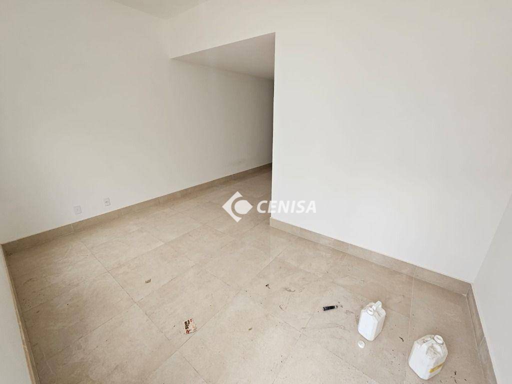 Casa à venda com 2 quartos, 63m² - Foto 6