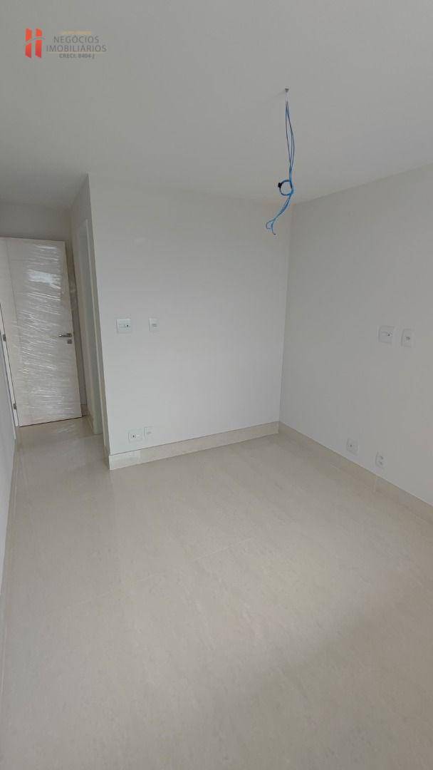 Apartamento à venda com 4 quartos, 195m² - Foto 47