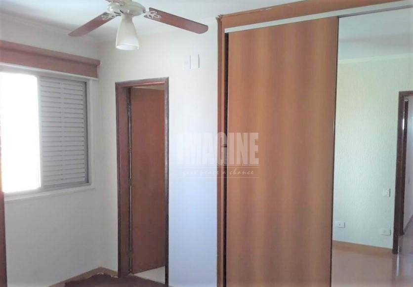 Apartamento à venda com 3 quartos, 80m² - Foto 12