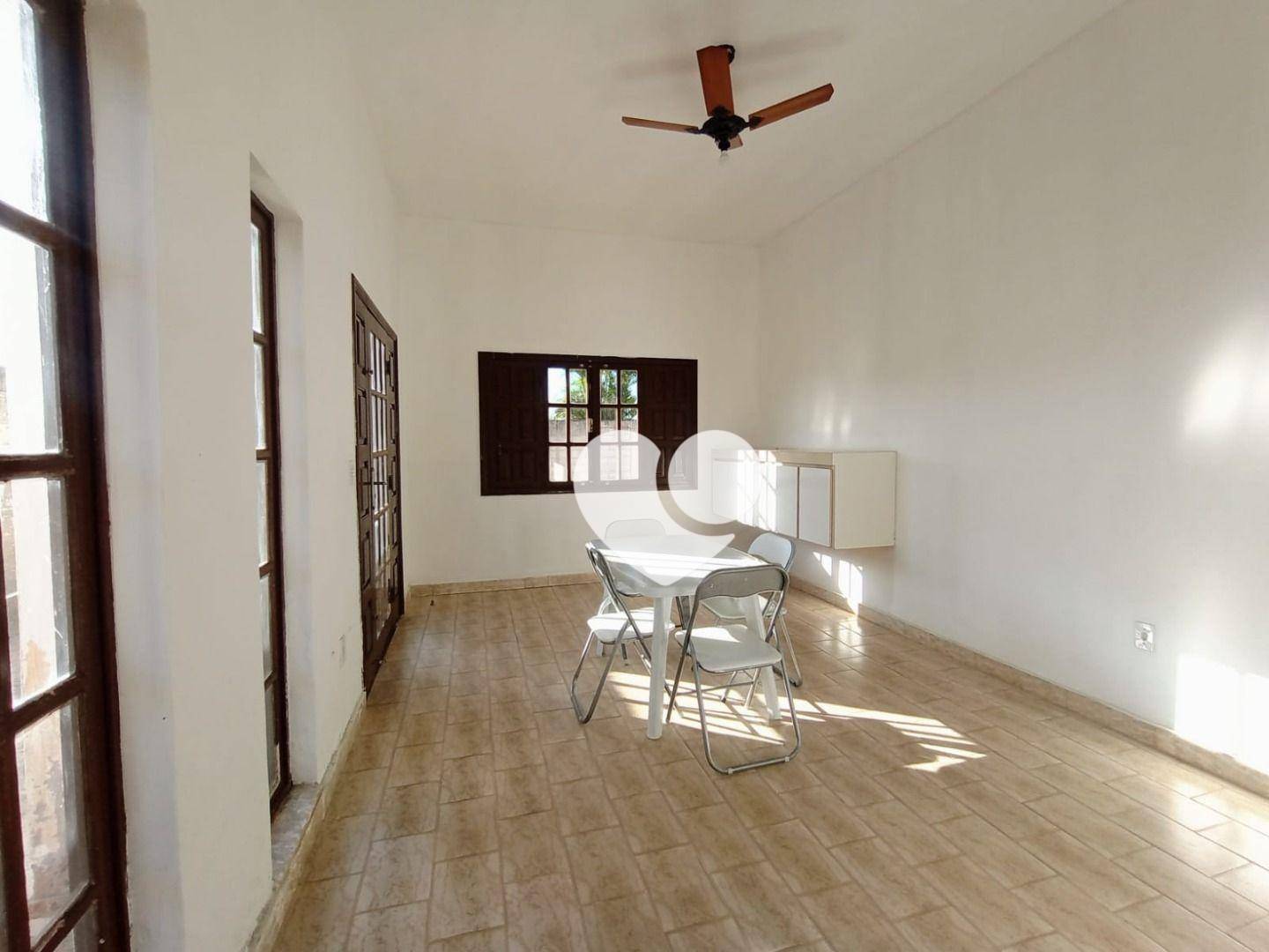 Casa para alugar com 6 quartos, 436m² - Foto 25