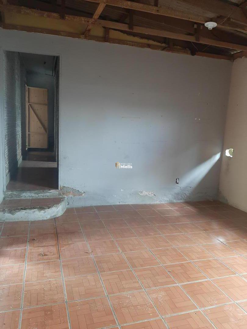 Casa à venda com 5 quartos, 164m² - Foto 5