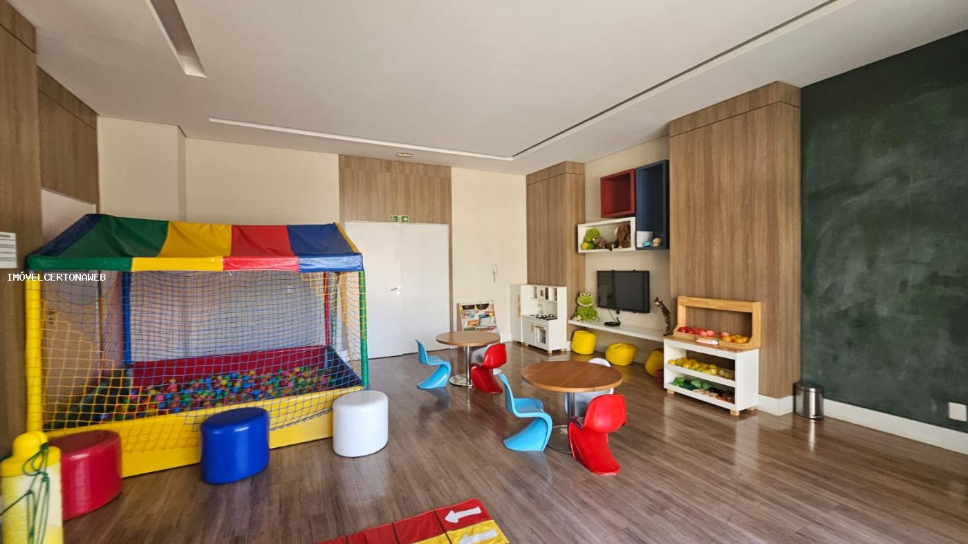 Apartamento à venda com 3 quartos, 94m² - Foto 31