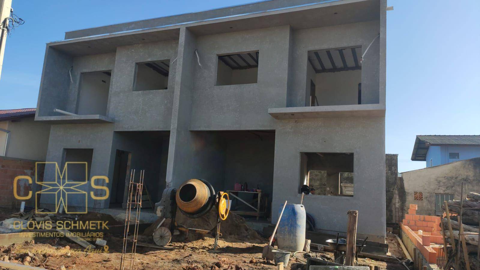 Sobrado à venda com 3 quartos, 101m² - Foto 1