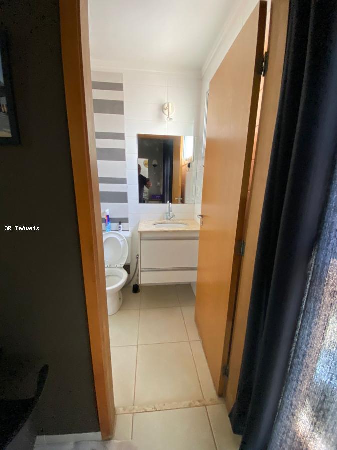 Apartamento à venda com 1 quarto, 38m² - Foto 2